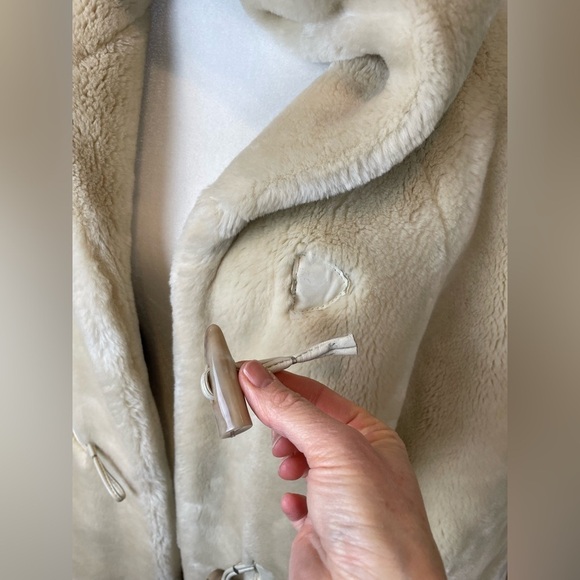 Vintage Marvin Richard Cozy Cream Faux Fur Coat - Picture 13 of 15